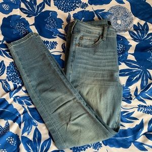 SOLD Aeropostale light wash skinny jeans
